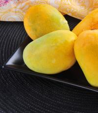Манго фрукт, все о нем: полезные свойства, как правильно кушать манго — способы, как определить спелость и какие есть сорта Манго едят с ко